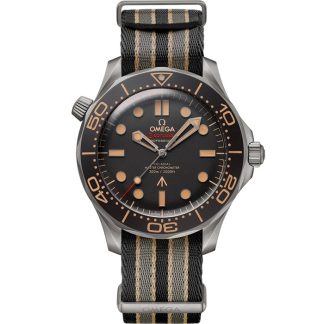 Omega 007*** Edition Seamaster Diver 300M 42 mm, tytan na pasku NATO 210.92.42.20.01.001