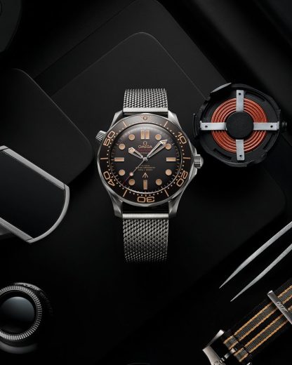 Omega 007*** Edition Seamaster Diver 300M 42 mm, tytan na pasku tytanowym 210.90.42.20.01.001 - obrazek 5