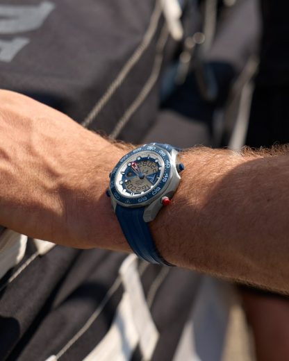 Omega America's Cup Seamaster Regatta 46,75 mm, tytan na gumowym pasku 216.92.46.79.10.001 - obrazek 4