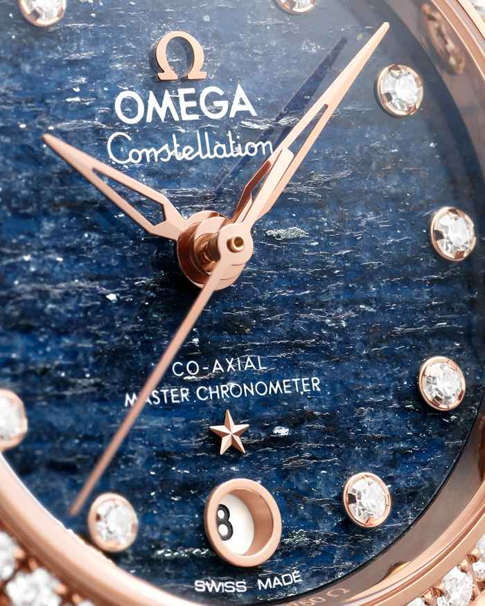 Omega Constellation 29 mm, złoto Sedna™ na skórzanym pasku 131.58.29.20.99.006 - obrazek 3