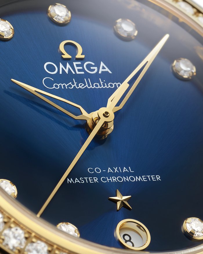 Omega Constellation 36 mm, stal - żółte złoto na skórzanym pasku 131.28.36.20.53.001 - obrazek 3