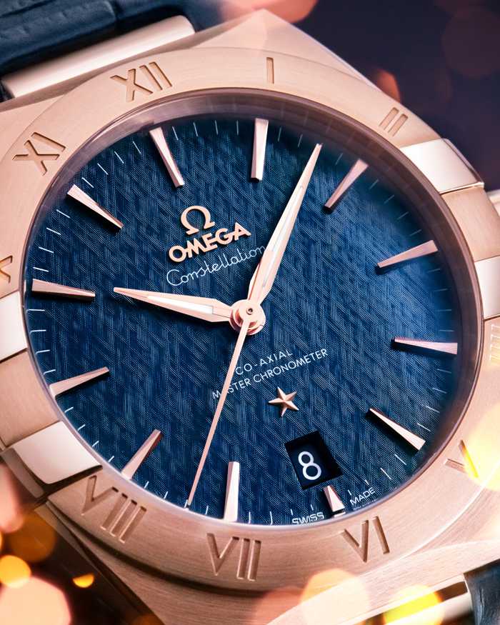 Omega Constellation 39 mm, złoto Sedna™ na skórzanym pasku 131.53.39.20.03.001 - obrazek 6