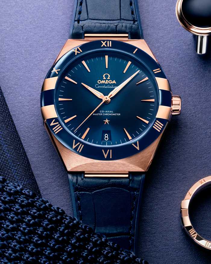 Omega Constellation 41 mm, złoto Sedna™ na skórzanym pasku 131.63.41.21.03.001 - obrazek 4