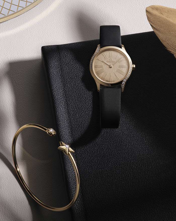 Omega De Ville Mini Trésor 26 mm, złoto Moonshine™ na pasku z tkaniny 428.57.26.60.99.001 - obrazek 5