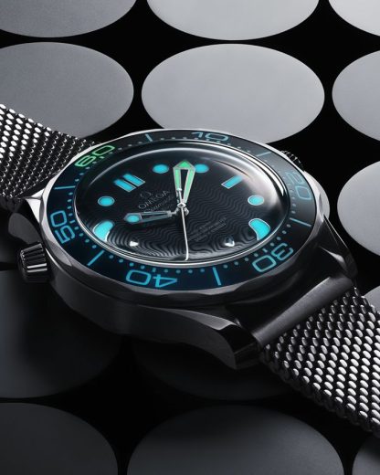 Omega James Bond 60th anniversary Seamaster Diver 300M 42 mm, stal na stali 210.30.42.20.03.002 - obrazek 5
