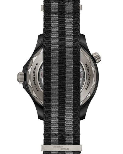 Omega Seamaster Diver 300M 43,5 mm, czarna ceramika na pasku NATO 210.92.44.20.01.002 - obrazek 2