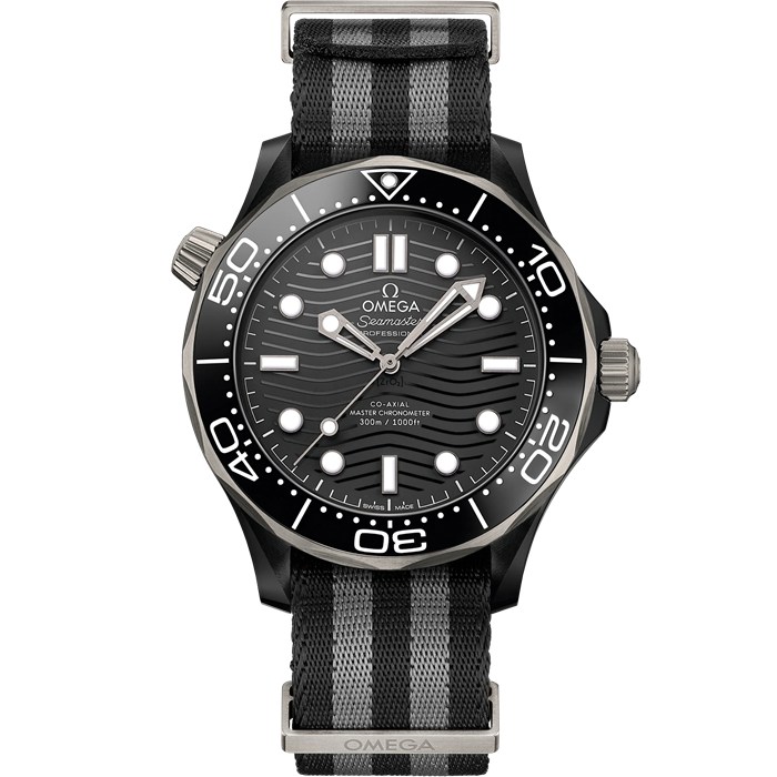 Omega Seamaster Diver 300M 43,5 mm, czarna ceramika na pasku NATO 210.92.44.20.01.002