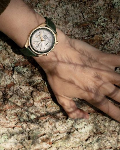 Omega Speedmaster 38 38 mm, żółte złoto na skórzanym pasku 324.68.38.50.02.004 - obrazek 4
