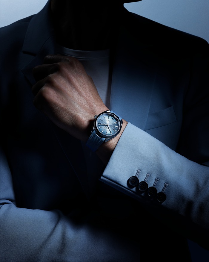 Omega Summer Blue Seamaster Aqua Terra 150M 41 mm, stalowy na gumowym pasku 220.12.41.21.03.008 - obrazek 4